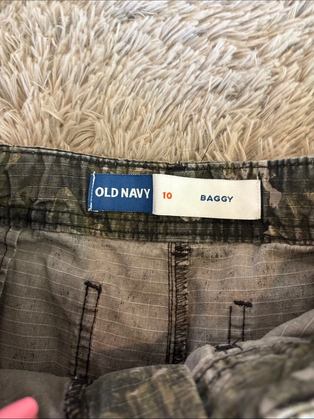 2 Pair Old Navy Baggy Cargo Pants Size 10